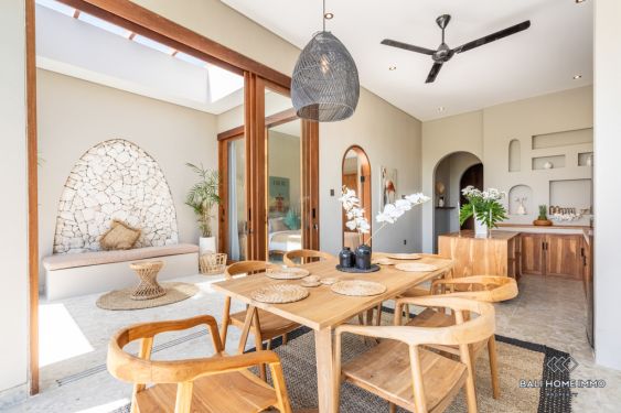 Image 7 from Villa 3 Kamar Berpemandangan Sawah Dijual Disewakan di Bali Pererenan Tumbak Bayuh