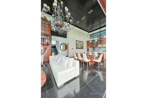 Image 4 from Villa 3 Kamar Berpemandangan Sawah Disewakan Tahunan di Bali Tanah Lot