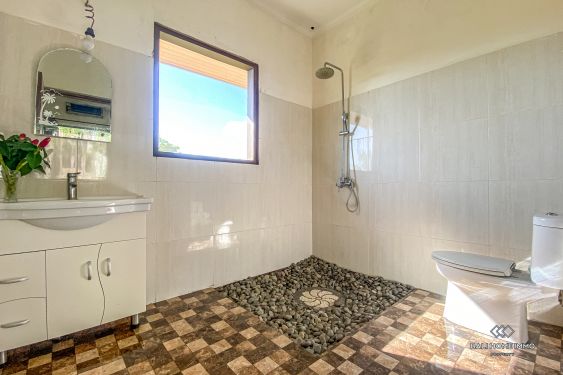 Image 17 from Vila dengan pemandangan sawah 3 kamar tidur dijual hak milik di Bali Dekat Pantai Pasut