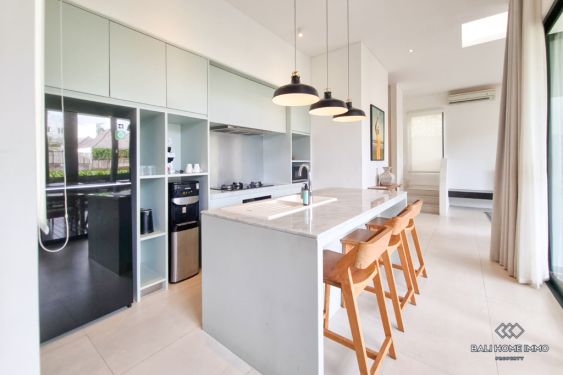 Image 12 from Ricefield View 4 Bedroom Villa inside Exclusive Residence for Sale in Berawa