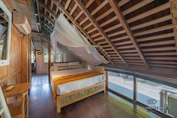 Image 16 from 6 Bedroom villa with garden for sale in Canggu Bali