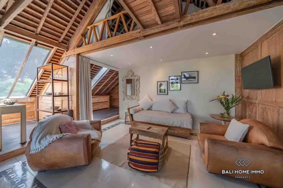 Image 13 from 6 Bedroom villa with garden for sale in Canggu Bali