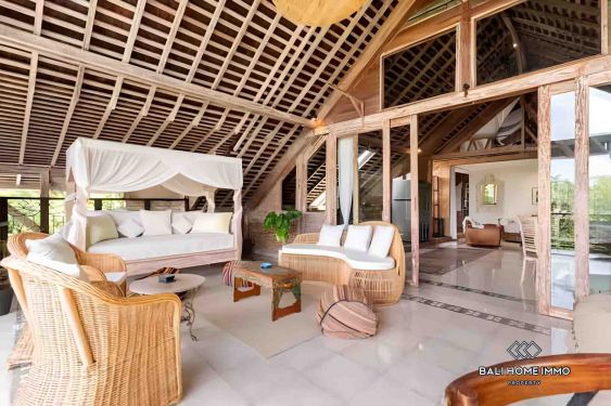 Image 4 from 6 Bedroom villa with garden for sale in Canggu Bali