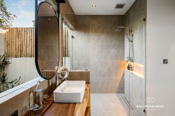 Image 17 from Villa dengan Pemandangan Sawah dan 6 Kamar Dijual di Ubud