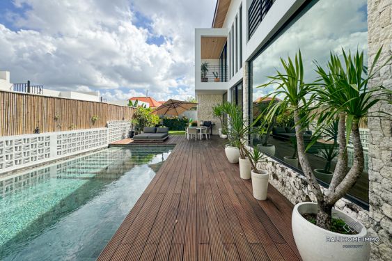 Image 3 from 4 Bedroom Modern Villa for Sale Leasehold in Bali Kerobokan