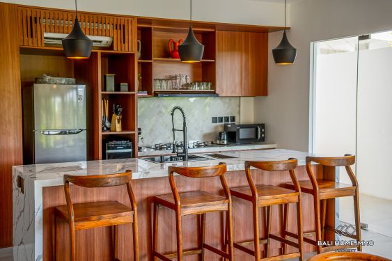 Image 6 from Villa 4 Kamar Modern Berpemandangan Sawah Dijual di Tepi Pantai Pererenan