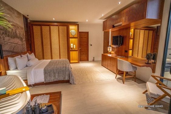 Image 20 from Villa 4 Kamar Modern Berpemandangan Sawah Dijual di Tepi Pantai Pererenan