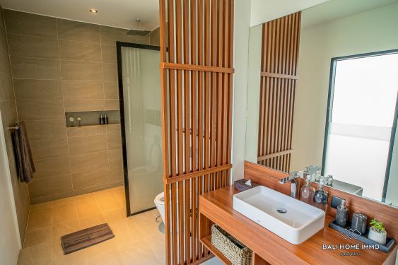 Image 16 from Villa 4 Kamar Modern Berpemandangan Sawah Dijual di Tepi Pantai Pererenan