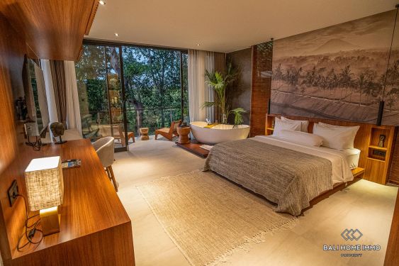 Image 19 from Villa 4 Kamar Modern Berpemandangan Sawah Dijual di Tepi Pantai Pererenan