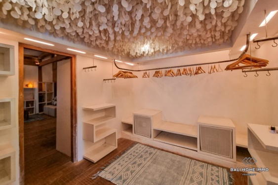 Image 17 from Ricefield View Spacious 5 Bedroom Villa for Rental in Bali Berawa