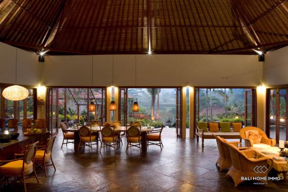 Image 7 from Vila Keluarga 4 Kamar dengan pemandangan sawah dijual hak milik di Bali Ubud