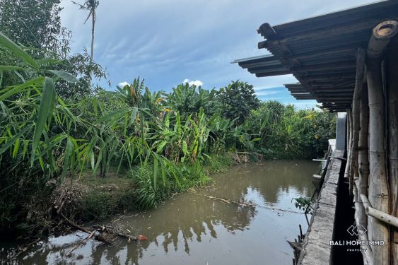 Image 2 from Dijual tanah di tepi sungai dengan hak guna usaha di Bali - Tumbak Bayuh