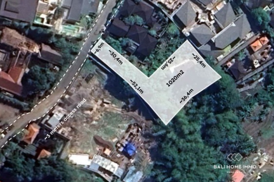 Image 1 from Terrain de 1000,2 m² en bord de rivière à vendre à Pererenan