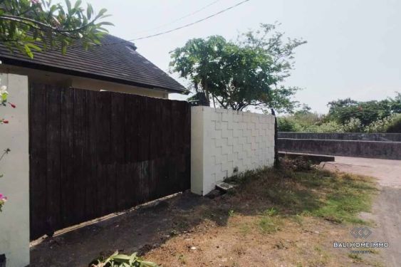 Image 4 from Vila 3 Kamar Tidur Riverside untuk Direnovasi Dijual Hak Milik di Bali Seminyak