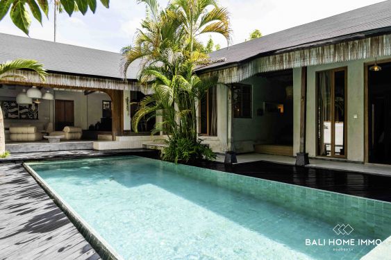 Image 1 from Dijual Vila Keluarga Tepi Sungai 4 Kamar di Berawa Bali