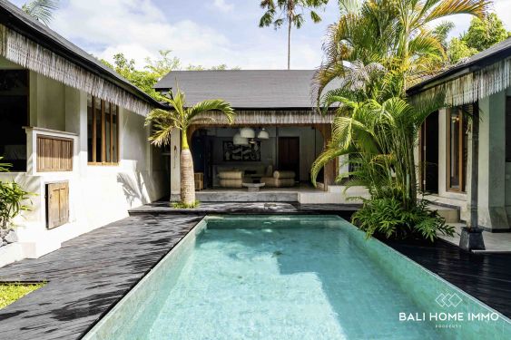 Image 2 from Dijual Vila Keluarga Tepi Sungai 4 Kamar di Berawa Bali