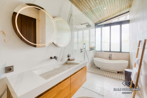 Image 20 from Villa de 4 chambres avec vue sur le toit, à vendre en bail emphytéotique à Umalas, Bali