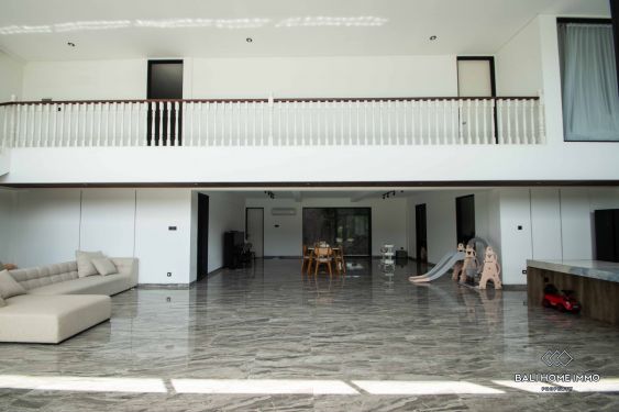 Image 10 from VILA 3 KAMAR TIDUR YANG LAPANG UNTUK DIJUAL DI KUTA