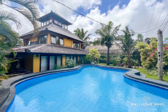 Image 2 from SERENE 3 BEDROOM VILLA SURROUNDED BY EXPANSIVE GREENERY FOR SALE FREEHOLD IN UNGASAN