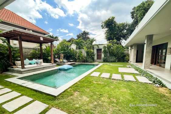 Image 2 from 3 bedroom family villa with garden for rent in Umalas near school