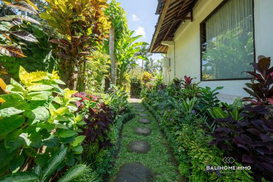 Image 13 from Vila Tropis Tenang 1 Kamar di Ubud