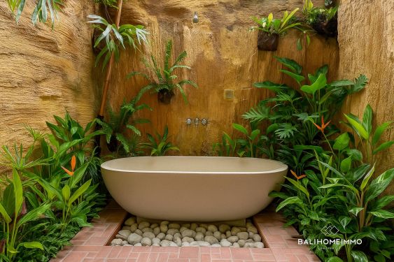 Image 10 from Vila Tropis Tenang 1 Kamar di Ubud