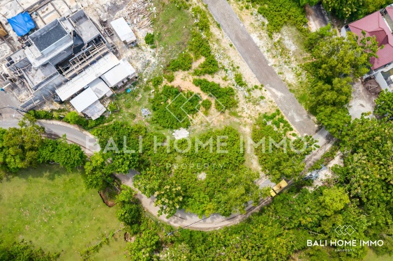 Image 3 from Tanah Kecil Pinggir Jalan Dijual dengan Hak Milik di Bingin