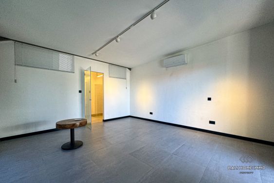 Image 19 from Smart Industrial 3-Bedroom Villa for Sale Leasehold in Bali Kerobokan