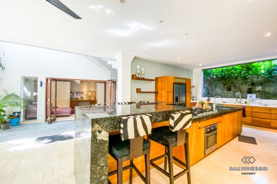 Image 6 from VILLA LUAS 4 KAMAR UNTUK DISEWAKAN DI BALI UMALAS