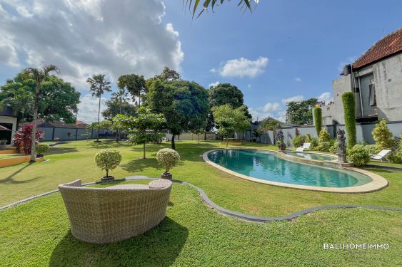 Image 14 from Villa Keluarga 3 Kamar yang Luas Disewakan di Kerobokan Bali