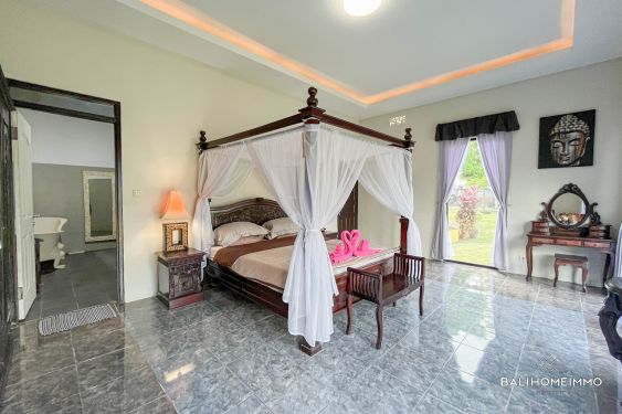Image 8 from Villa Keluarga 3 Kamar yang Luas Disewakan di Kerobokan Bali
