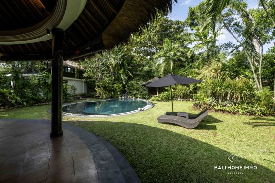 Image 17 from Spacious 3-Bedroom Family Villa with Garden for Rent in Seminyak