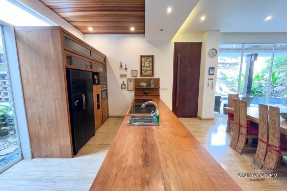 Image 13 from Villa Modern 4 Kamar Tidur Luas di Seminyak untuk Disewakan dan Dijual Hak Milik