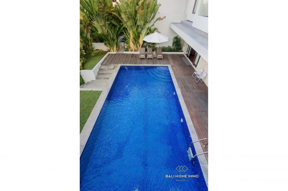 Image 19 from Vila Luas 3 Kamar Tidur dengan Pemandangan Laut untuk Disewa di Nusa Dua