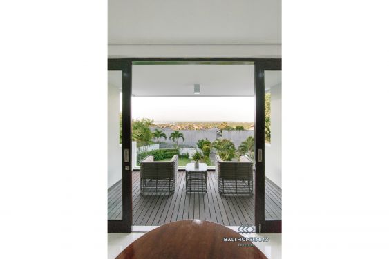 Image 18 from Vila Luas 3 Kamar Tidur dengan Pemandangan Laut untuk Disewa di Nusa Dua