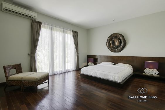 Image 8 from Vila Luas 3 Kamar Tidur dengan Pemandangan Laut untuk Disewa di Nusa Dua