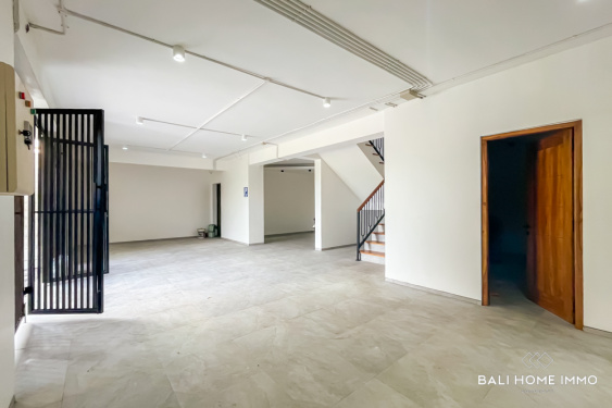 Image 9 from VILLA MEWAH LUAS DENGAN 3 KAMAR UNTUK DIJUAL DAN DISEWA DI BALI JIMBARAN