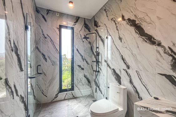 Image 20 from VILLA MEWAH LUAS DENGAN 3 KAMAR UNTUK DIJUAL DAN DISEWA DI BALI JIMBARAN