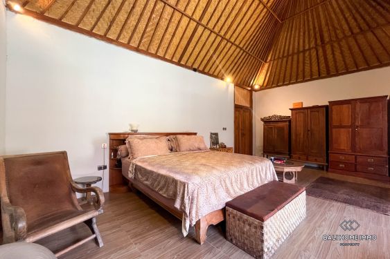 Image 7 from Spacious 3 Bedroom Tropical Villa for Rent Yearly in Kerobokan