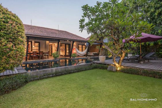 Image 2 from Spacious 3 Bedroom Villa for Rent  in Kerobokan Bali