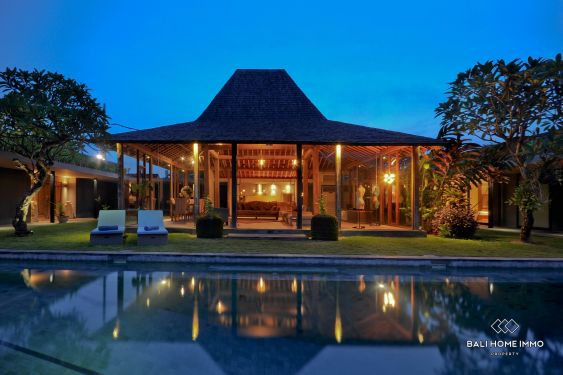 Image 1 from Spacieuse villa de 3 chambres à louer à Canggu Batu Bolong