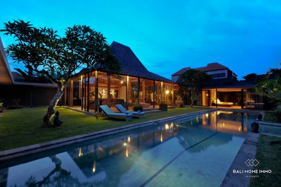 Image 2 from Spacieuse villa de 3 chambres à louer à Canggu Batu Bolong