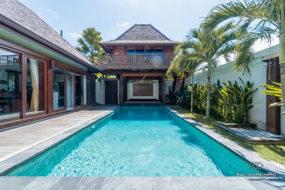 Image 1 from Spacieuse villa de 3 chambres à vendre en pleine propriété à Bali Uluwatu.