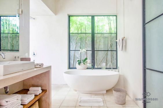 Image 19 from Villa Luas 3 Kamar Dikontrak Jangka Panjang di Canggu Berawa