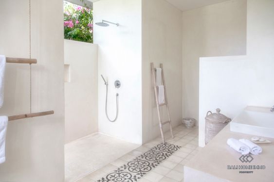 Image 20 from Villa Luas 3 Kamar Dikontrak Jangka Panjang di Canggu Berawa