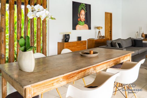 Image 10 from Villa Luas 3 Kamar Dikontrak Jangka Panjang di Canggu Berawa