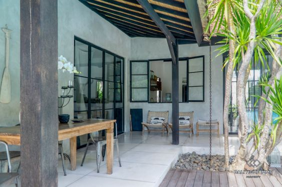 Image 5 from Villa Luas 3 Kamar Dikontrak Jangka Panjang di Canggu Berawa