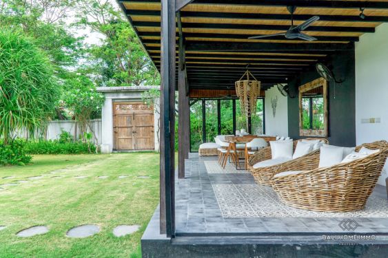Image 14 from Villa Luas 3 Kamar Dikontrak Jangka Panjang di Canggu Berawa