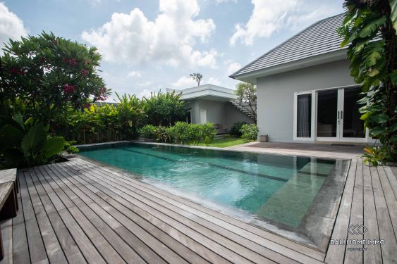 Image 2 from Spacious 3 Bedroom Villa for yearly rental in Bali Kerobokan