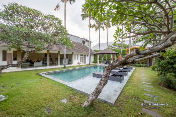 Image 1 from Villa Luas 3 Kamar Dikontrak Jangka Panjang dan Disewakan di Bali Seminyak